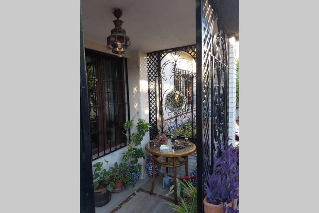 Casa En Granada Con Hermoso Jardin, Parking Calle Экстерьер фото
