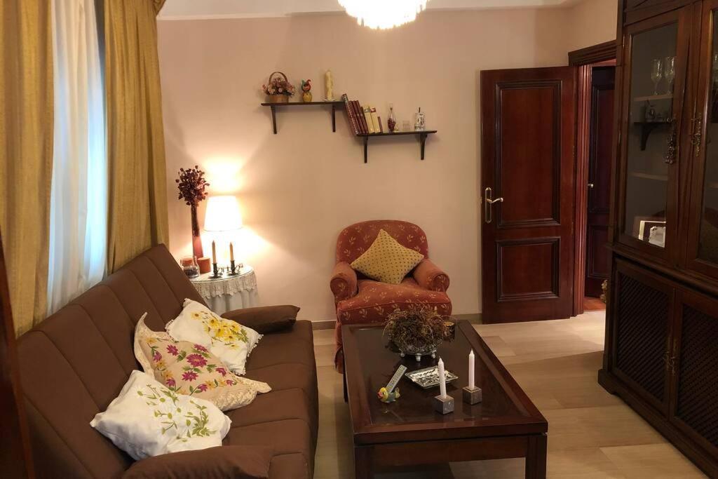 Casa En Granada Con Hermoso Jardin, Parking Calle Экстерьер фото
